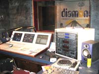 UI Diamond FM